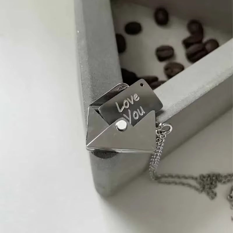 Love Letter™ Envelope Pendant Necklace – Customized Stainless Steel Jewelry