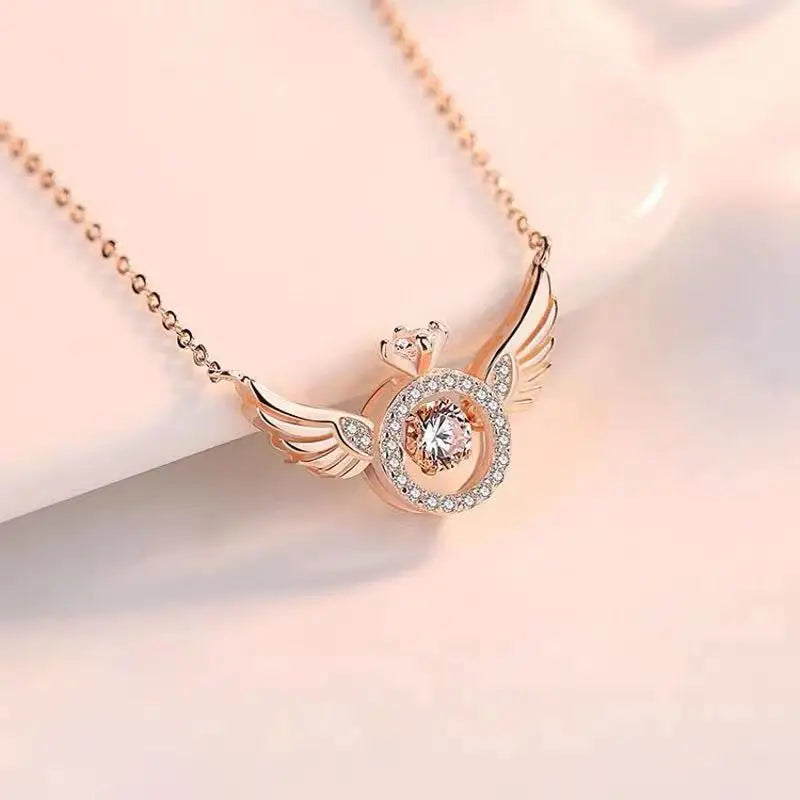 The Heart-Beating Clavicle Chain with Smart Angel Wings – Elegant Light Luxury Niche Design Gift