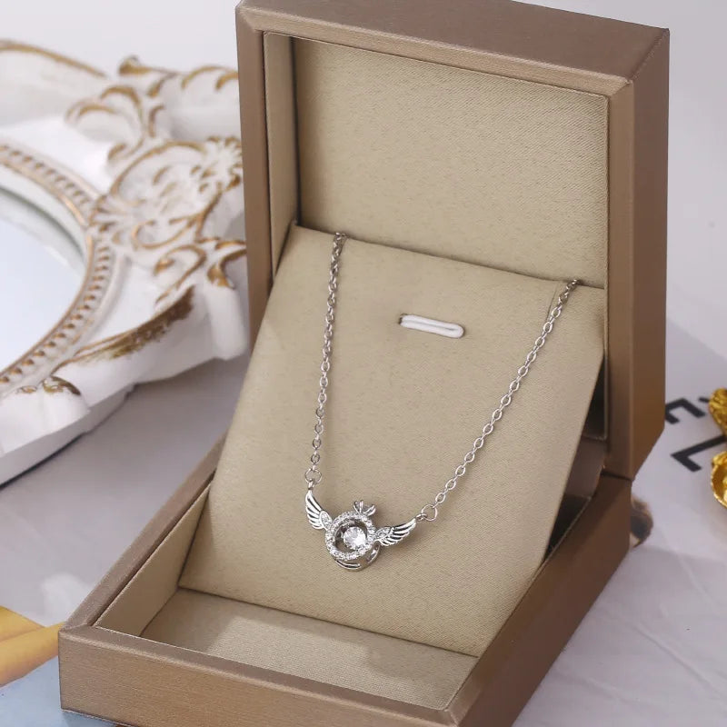 The Heart-Beating Clavicle Chain with Smart Angel Wings – Elegant Light Luxury Niche Design Gift